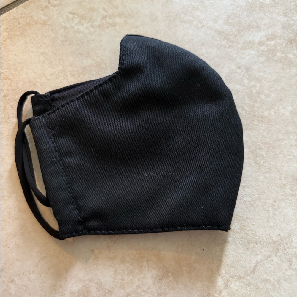 Addidas Mask - Picture 2 of 4